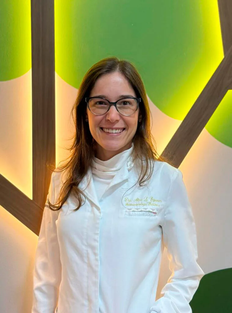 dra Aline Luiza Estevamgastroenterologia pediátrica